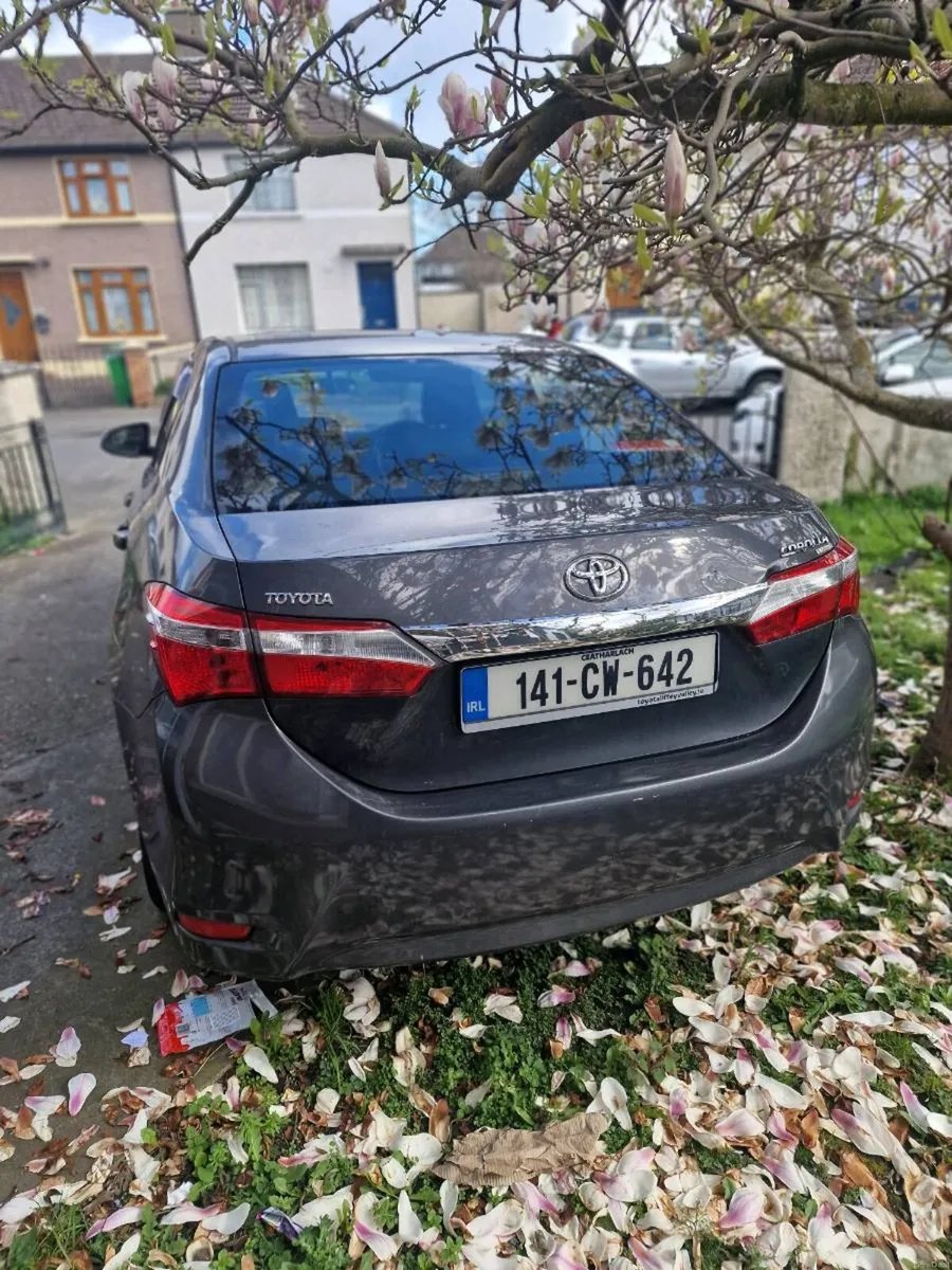 2014 - Toyota Corolla Saloon Diesel 1.4 - Image 4