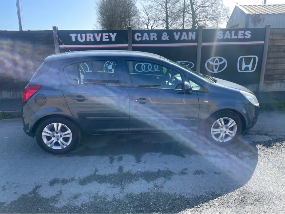 Opel Corsa CLUB 1.2I 16V 5DR - Image 3