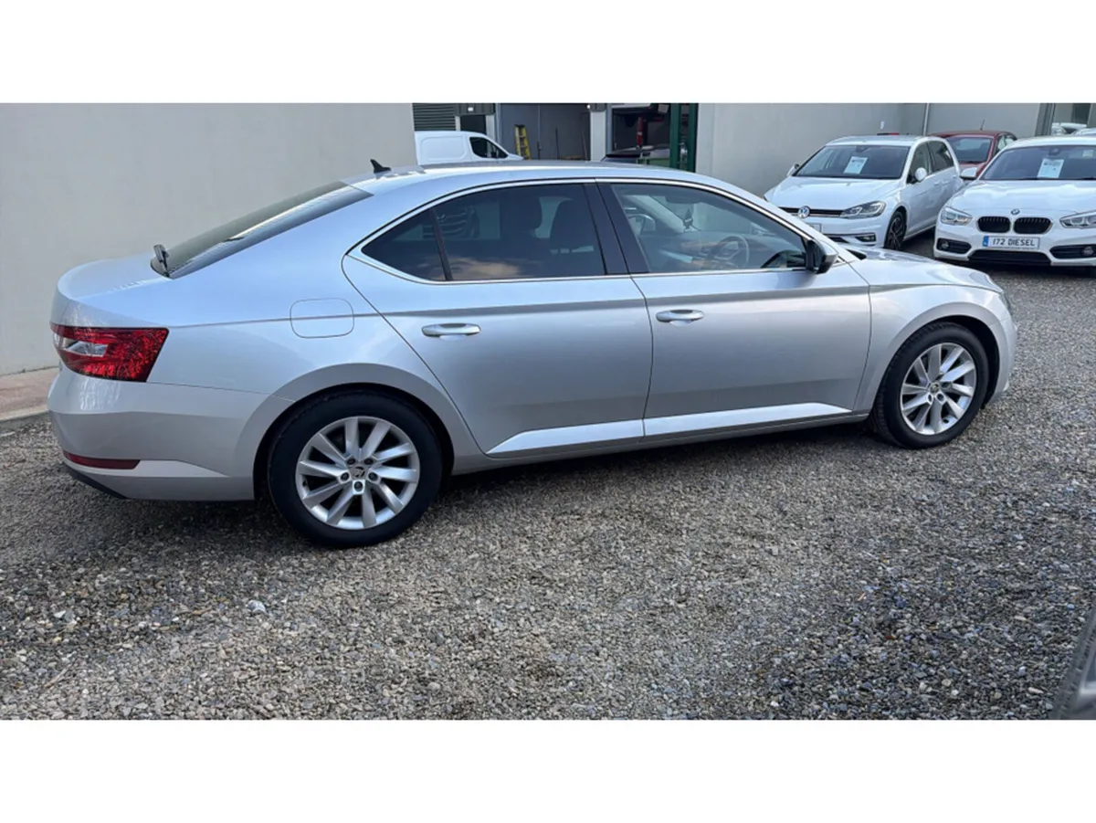 Skoda Superb SE TECHNOLOGY TDI - Image 4