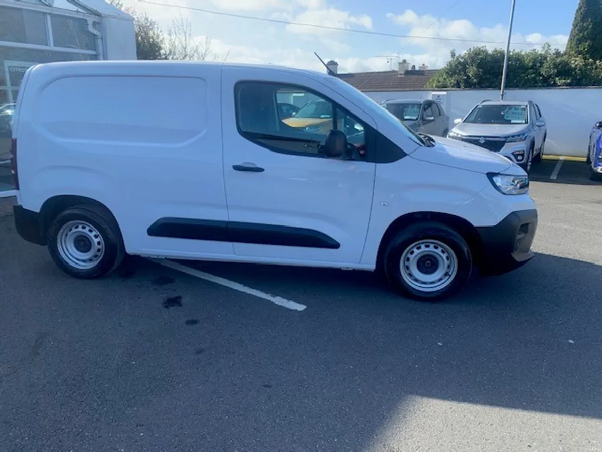 Citroen Berlingo ENTERPRISE BLUEHDI 100 MWB 650 - Image 2