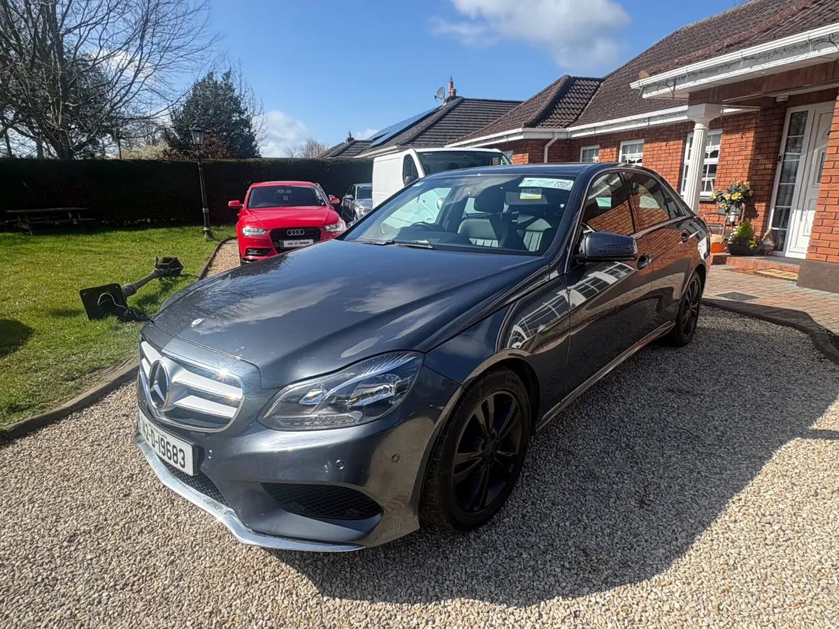 Mercedes-Benz E-Class 2014 AUTOMATIC DIESEL - Image 1