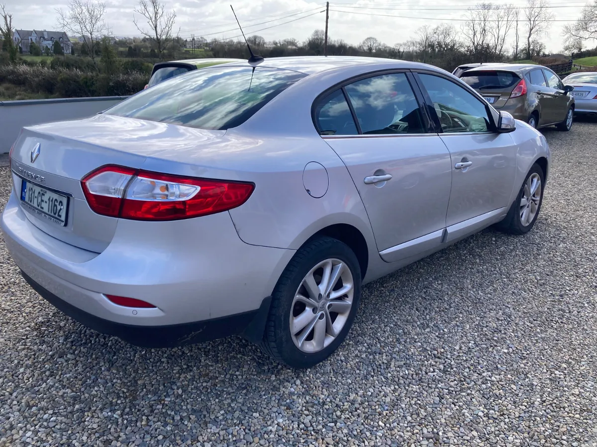 Renault Fluence 2013 Automatic - Image 4