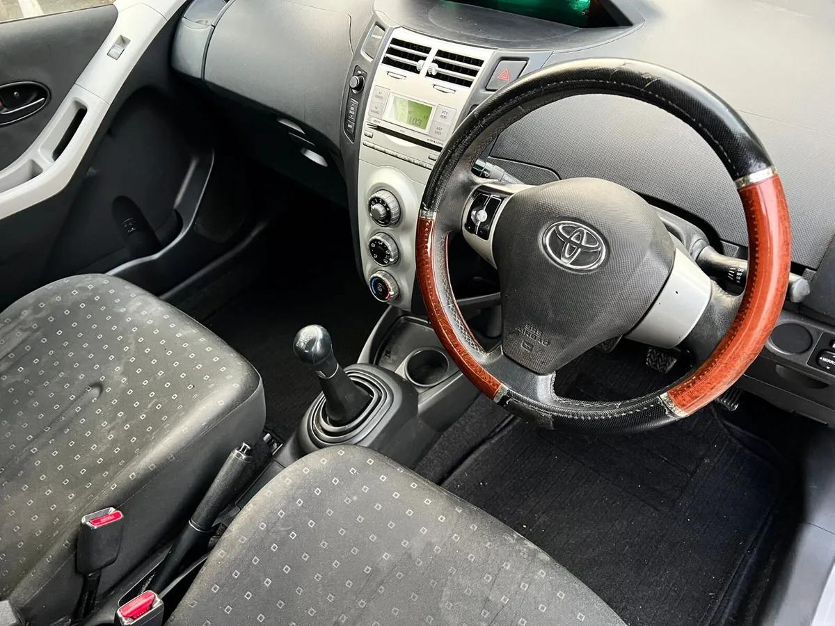 Toyota Yaris 2009 1.0 Petrol new nct 2/27 tax 3/26 - Image 3