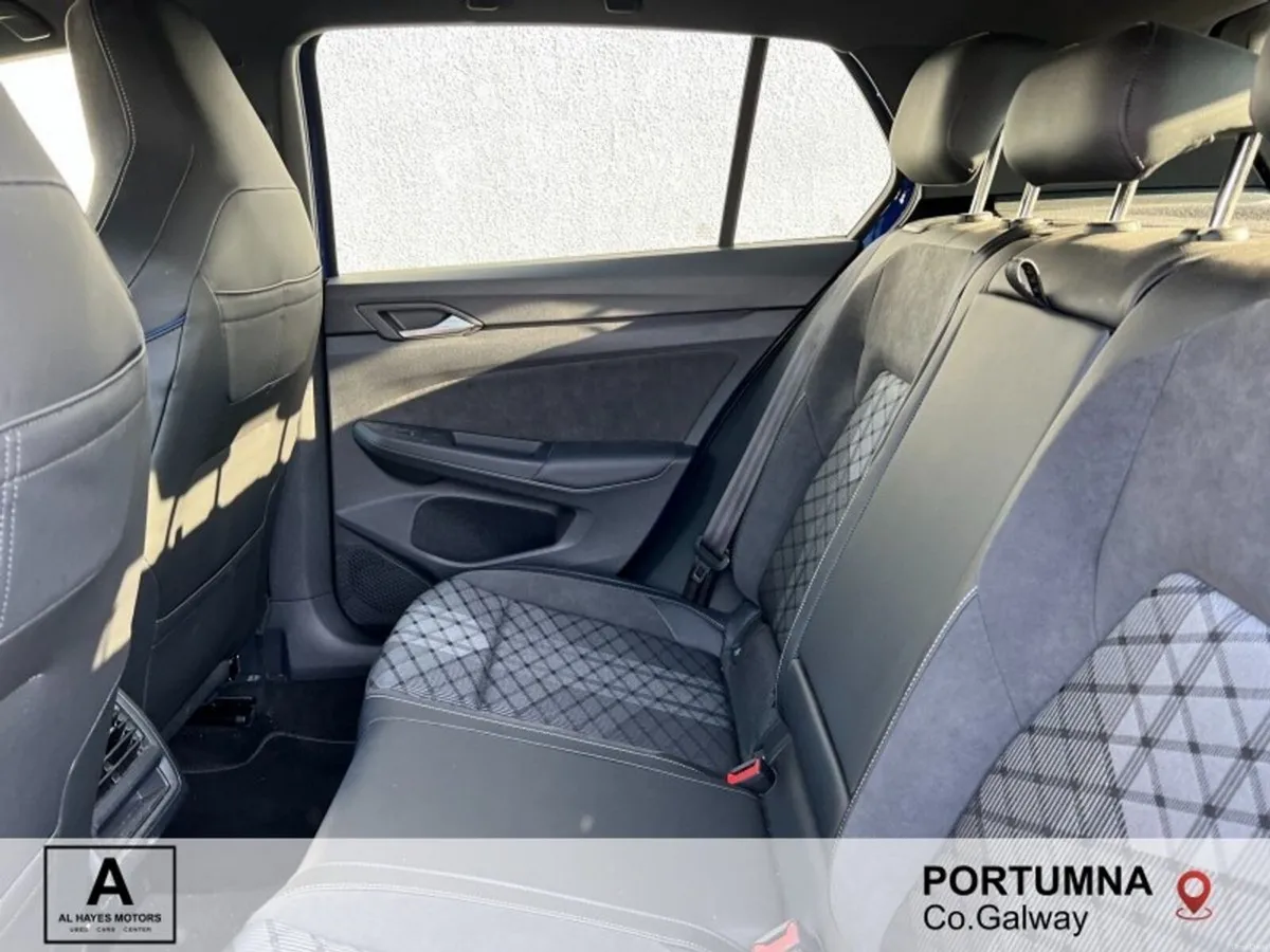 Volkswagen Golf AUTOMATIC R-LINE 2.0 TDI 150HP - Image 6