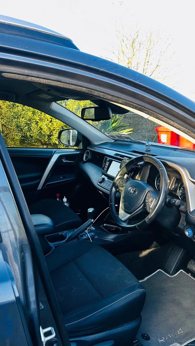 RAV42018 Model - Image 4