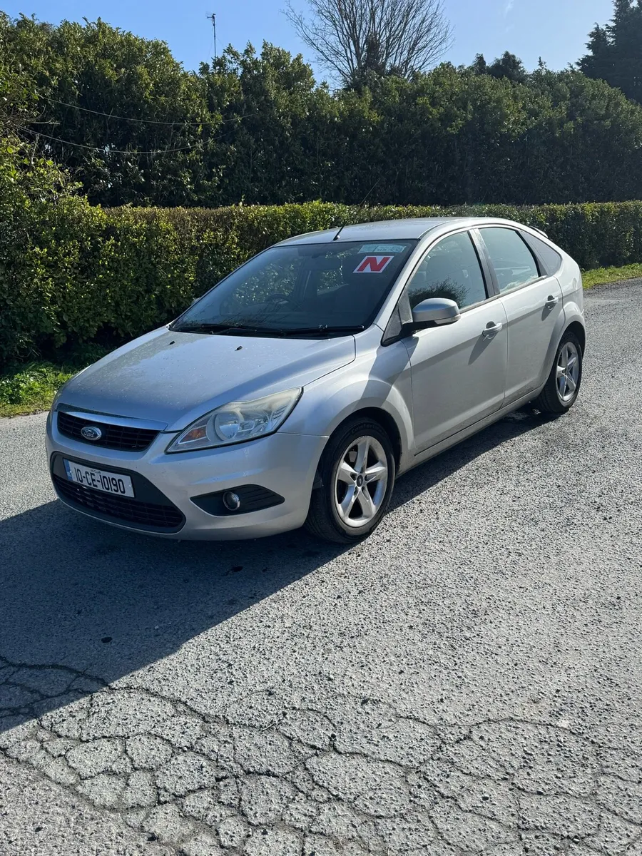 2010 Ford focus - Image 2