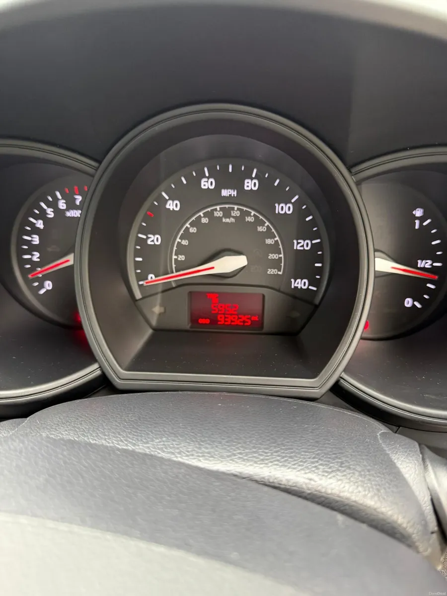 Kia Rio 2013 - Image 3