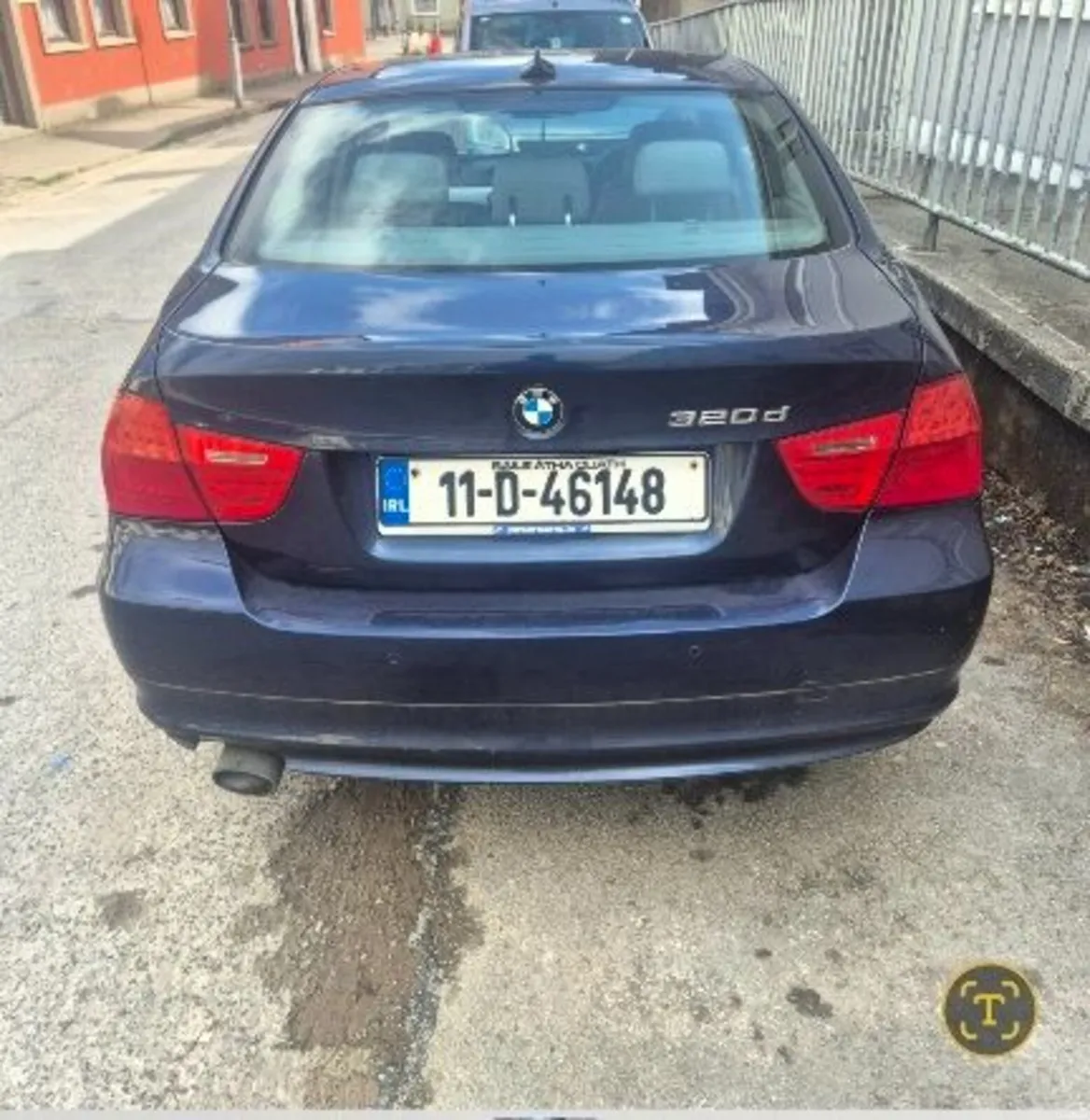 BMW 3-Series 2011 - Image 3