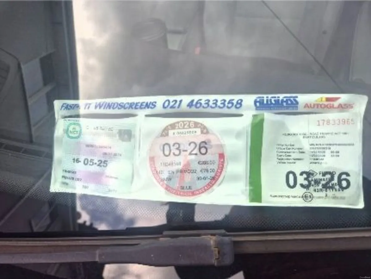 BMW 3-Series 2011 - Image 4