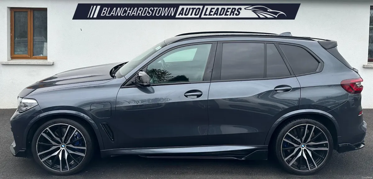 (212) BMW X5 G05 XDRIVE 45E MSPORT PHEV SERV HIST - Image 2