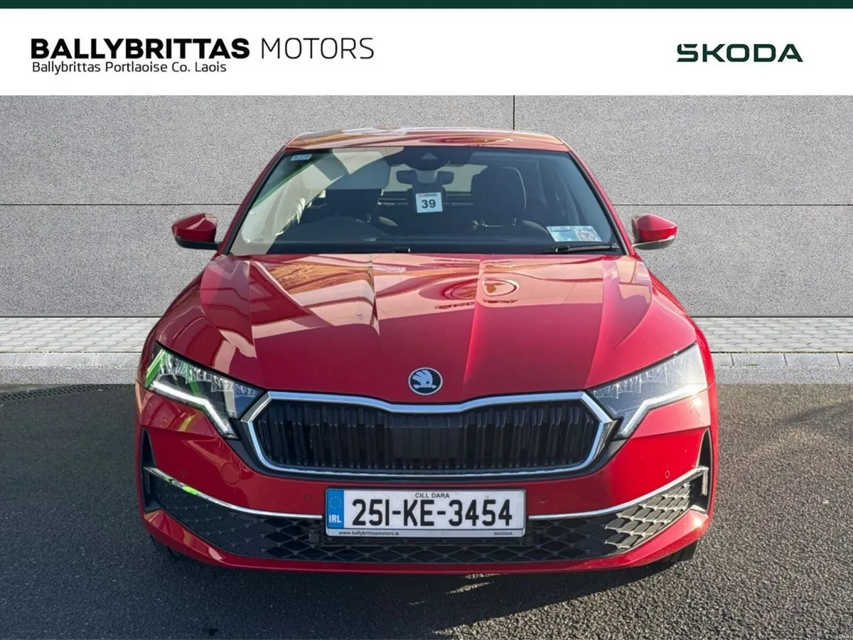 Skoda Octavia Selection 1.5TSI 115HP DSG mHEV - Image 3