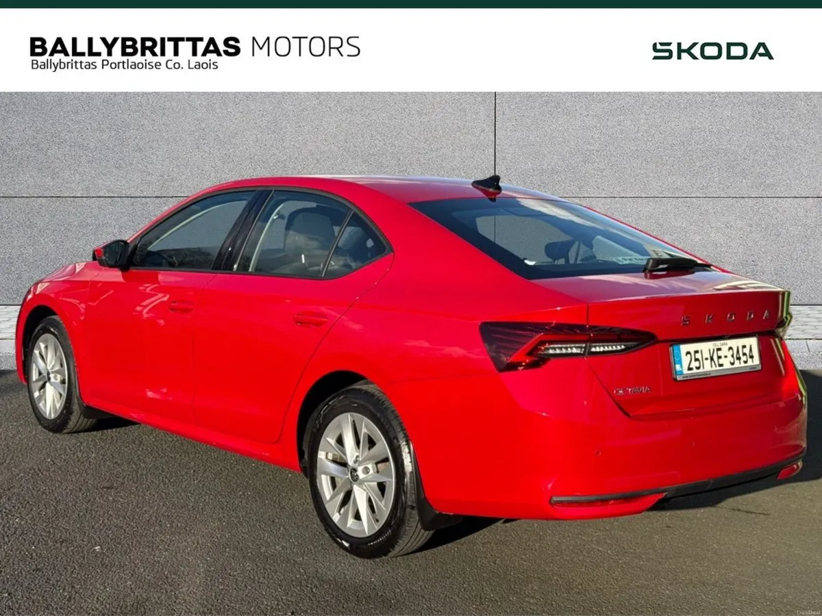 Skoda Octavia Selection 1.5TSI 115HP DSG mHEV - Image 4