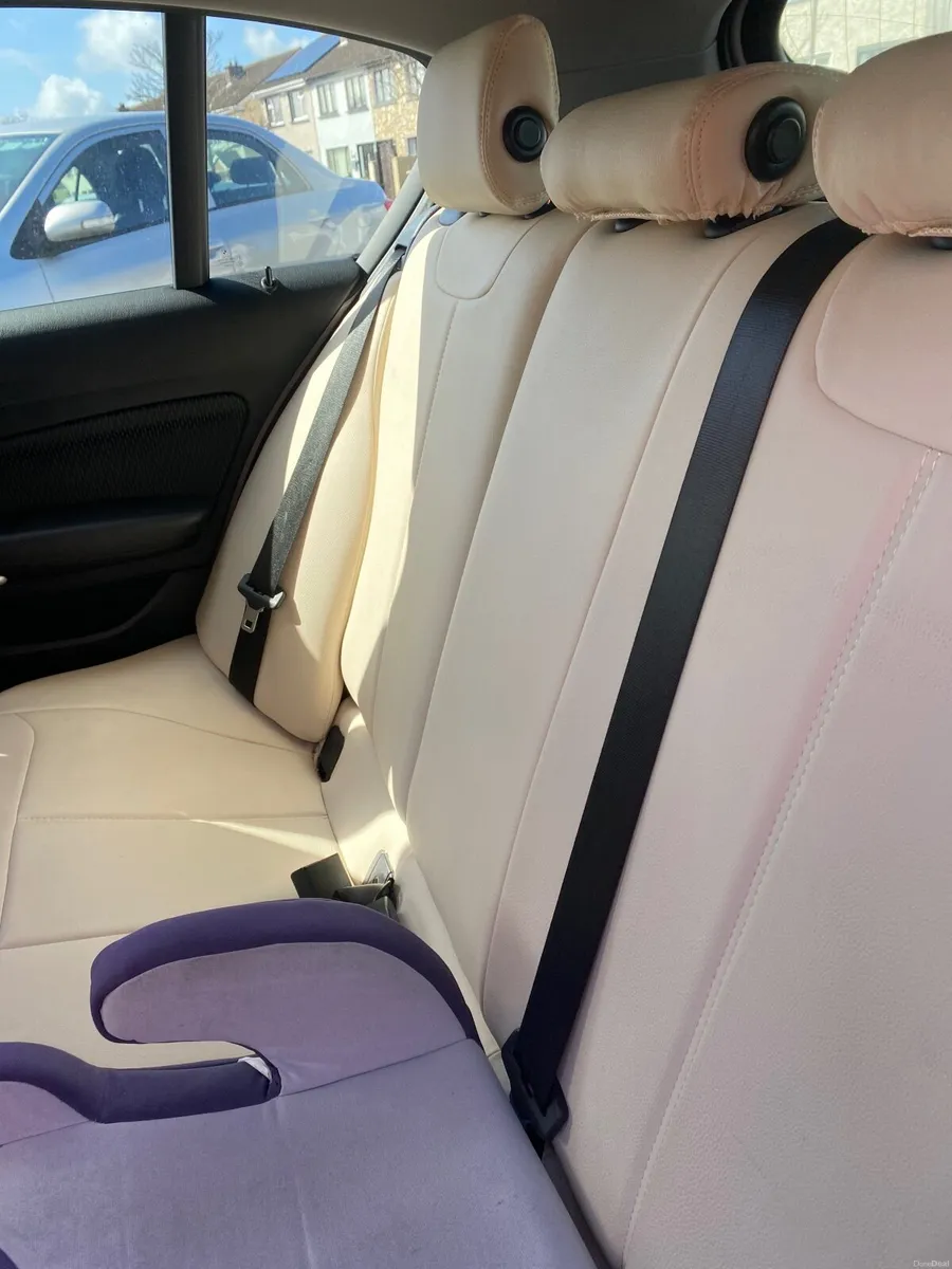 BMW 1-Series 2017 - Image 3