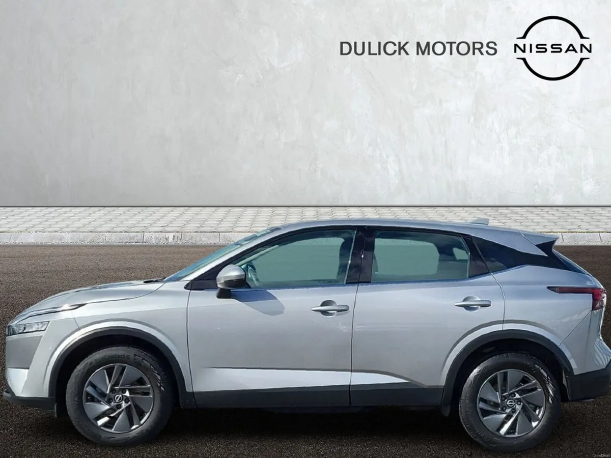 Nissan Qashqai 1.3 PET MILD HYBRID SV - Image 4