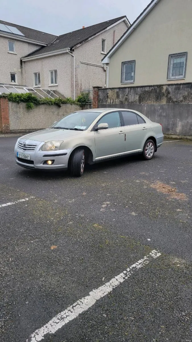 Toyota avensis 2000ono - Image 2