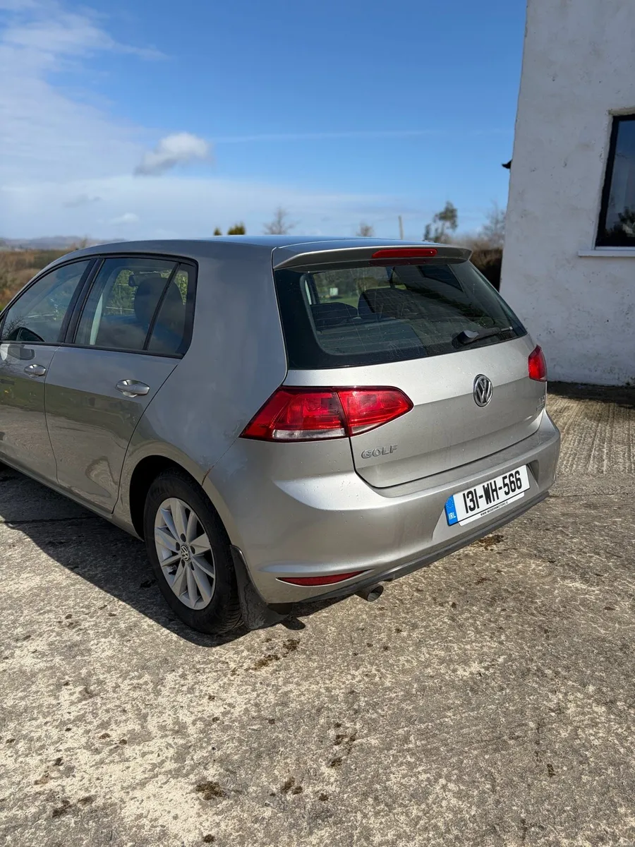 2013 Volkswagen Golf - Image 4