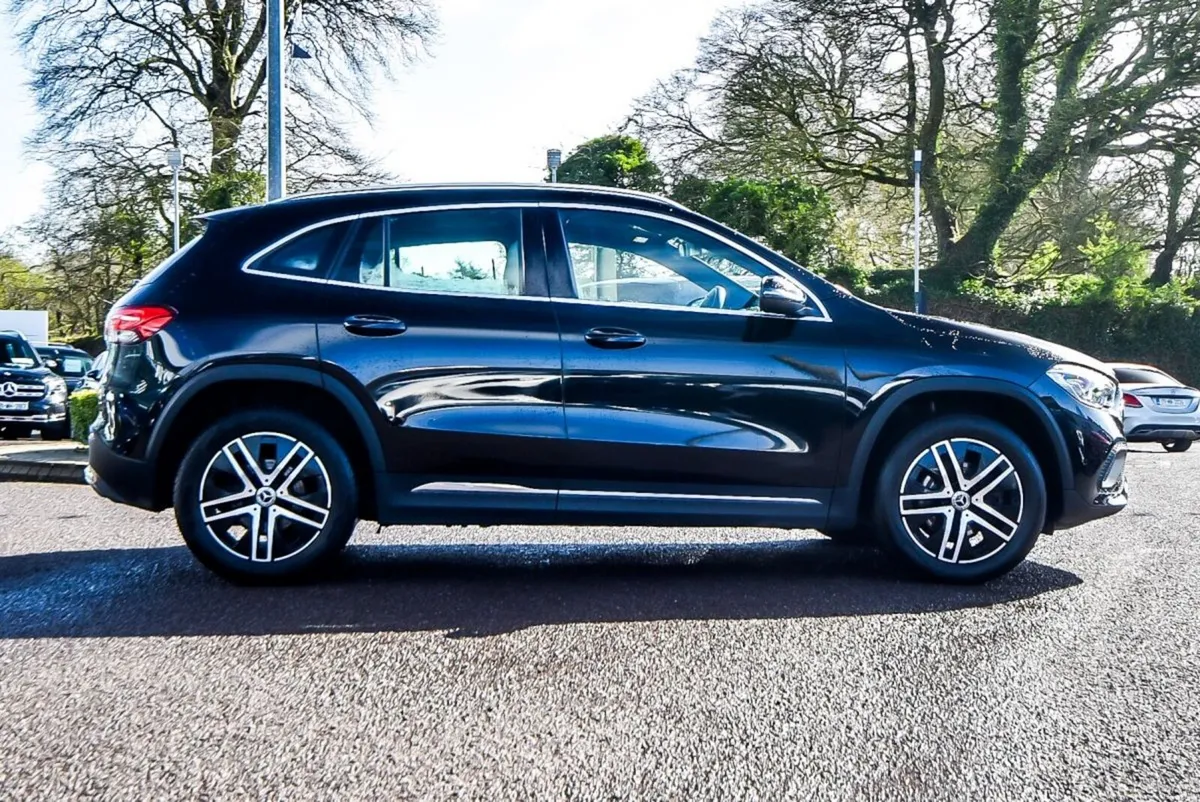 Mercedes-Benz GLA 200d Progressive Auto - Image 3