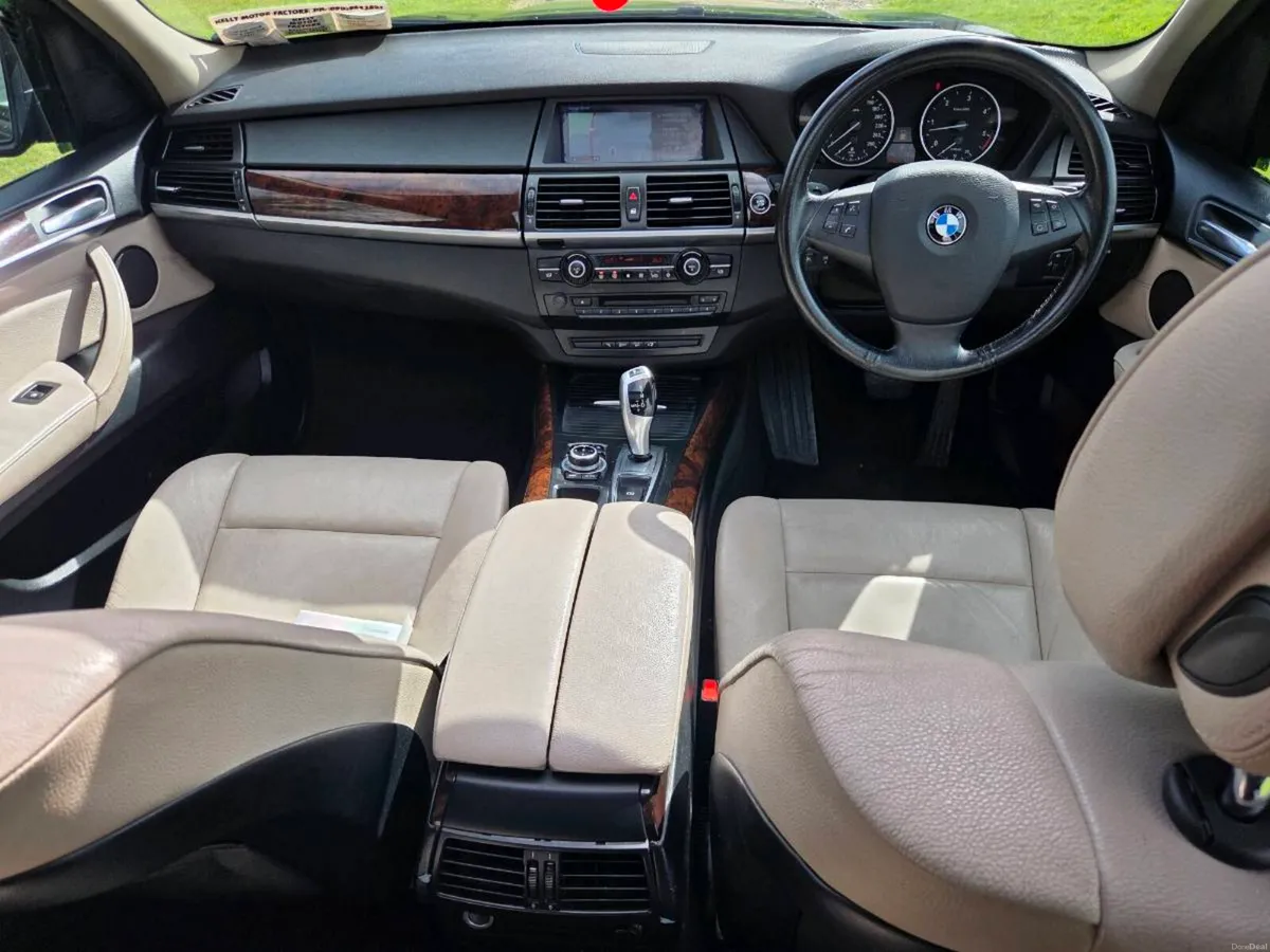 2011 BMW X5 7 SEATS PAN ROOF - Image 3