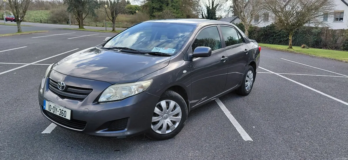 Toyota Corolla 2010 - Image 3