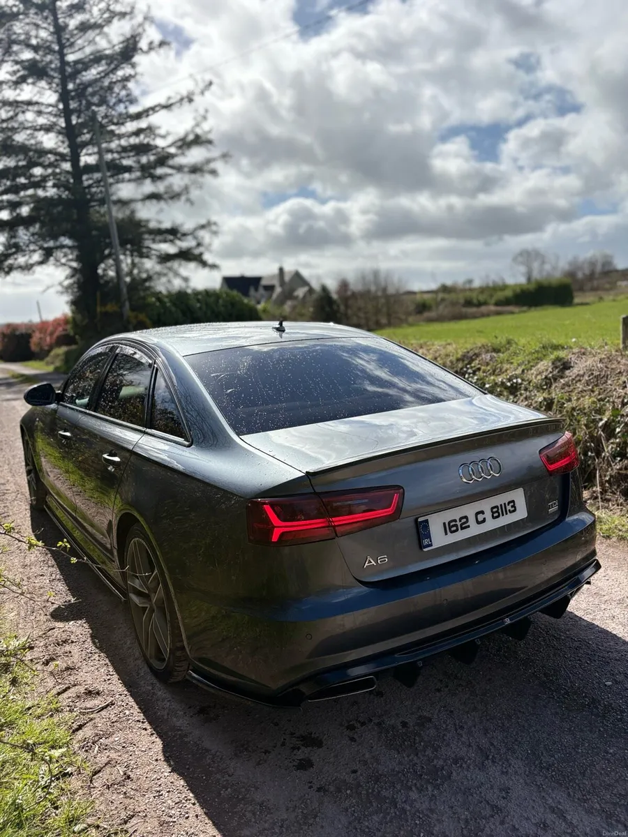 Audi a6 S-Line ultra black edition - Image 3