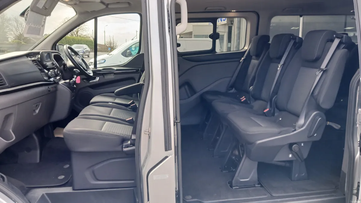 182 FORD CUSTOM TOURNEO LWB 9 SEAT LOW MILES - Image 3