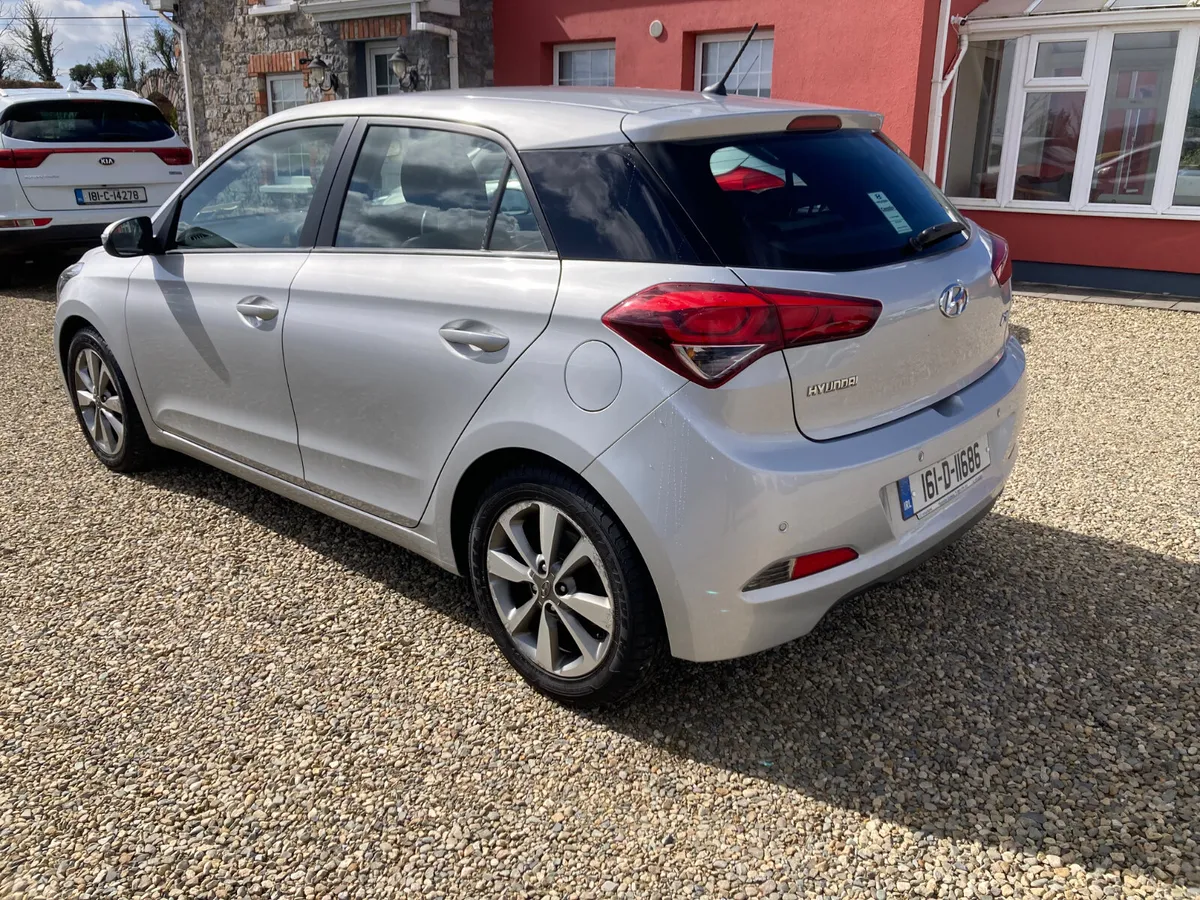 Hyundai i20 2016 Automatic Petrol - Image 2
