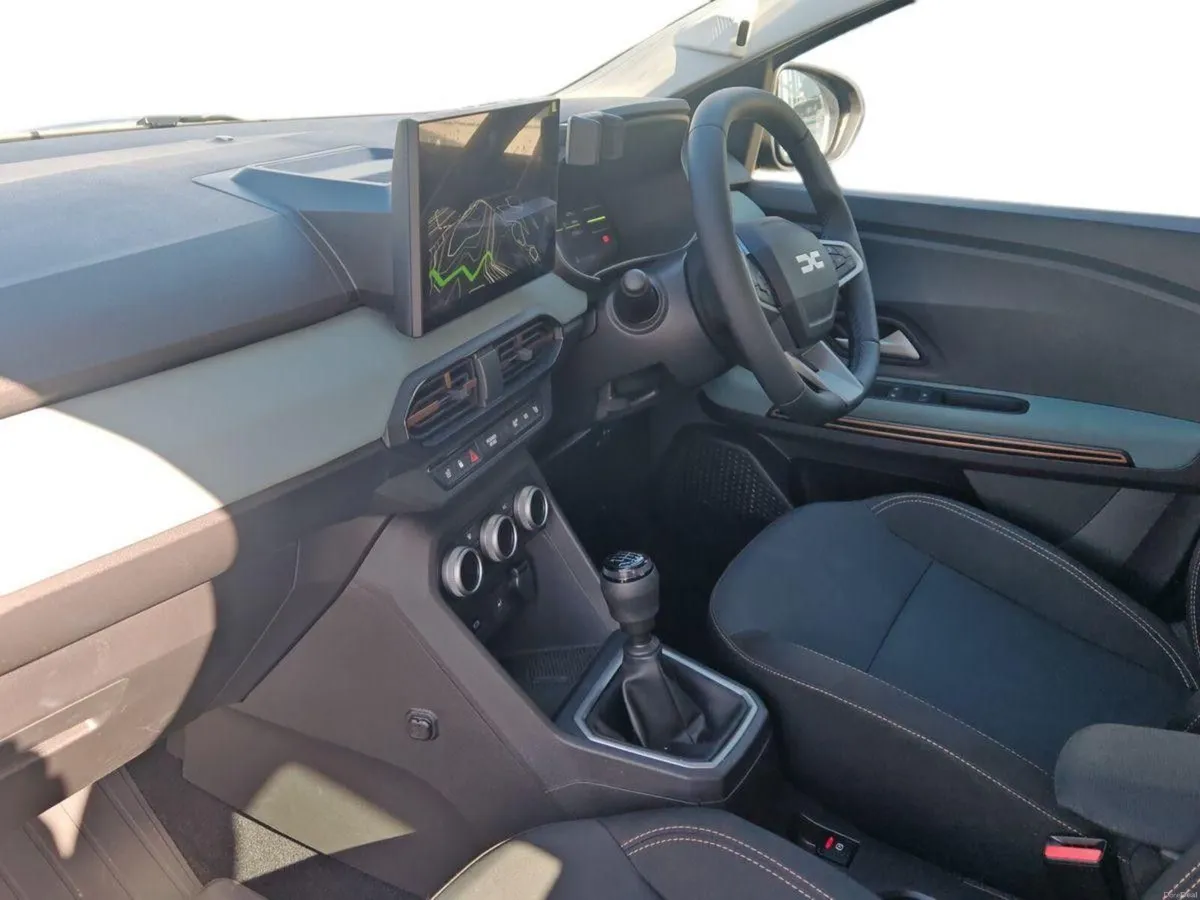 Dacia Sandero Stepway STEPWAY Extreme TCe 110 E06X - Image 4