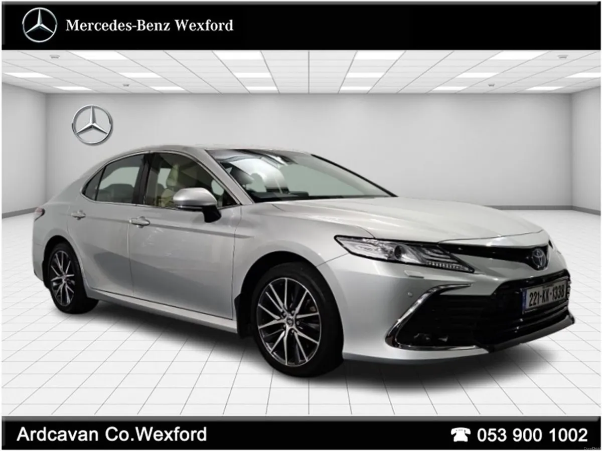 Toyota Camry Hybrid Platinum Edition - Image 2