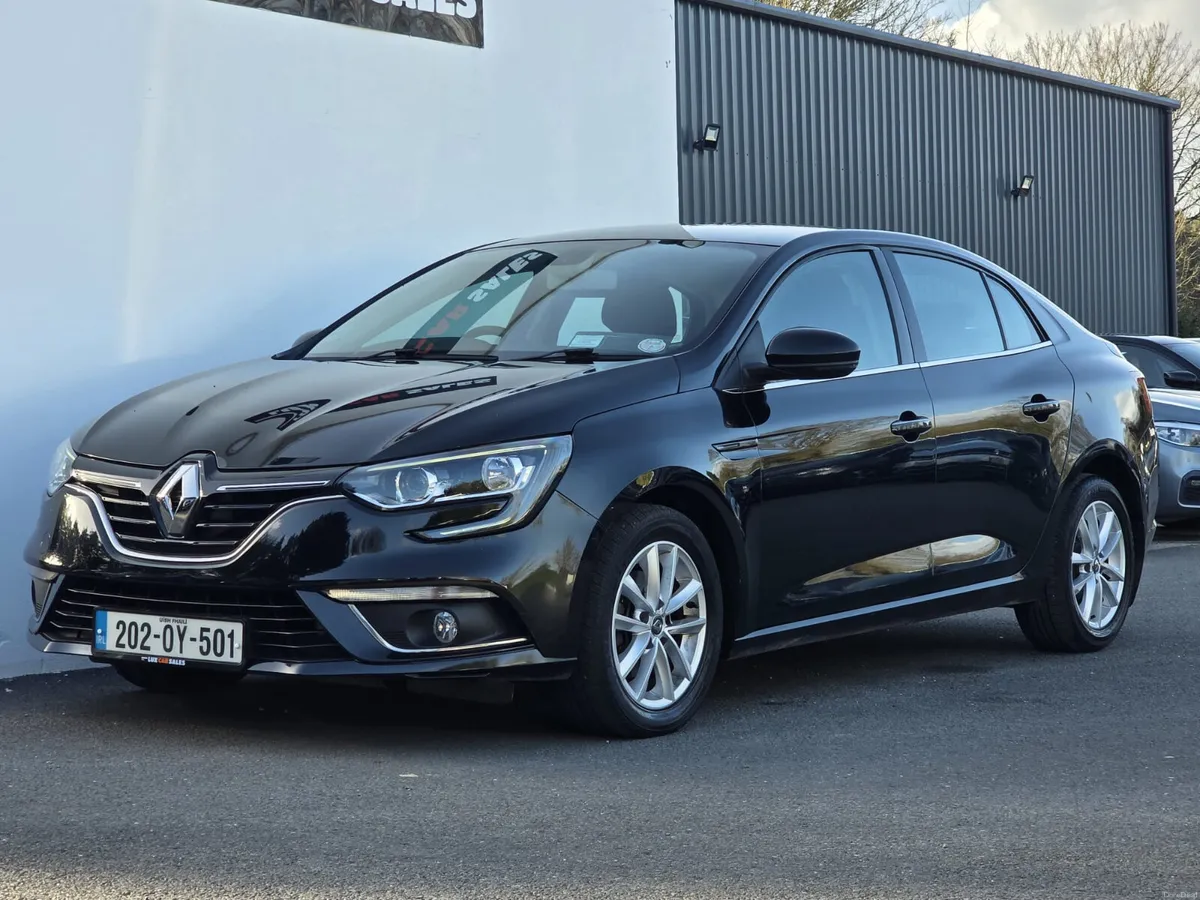 Renault Megane 2020 AUTO COUPE - Image 2