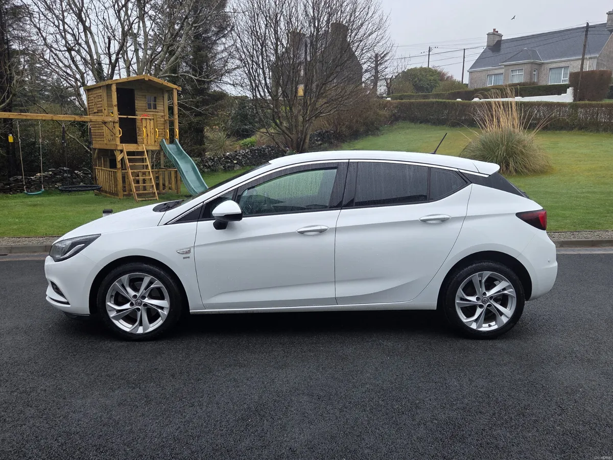 2019 VAUXHALL ASTRA ECOTEC  SRI 1.6CDTI - Image 4