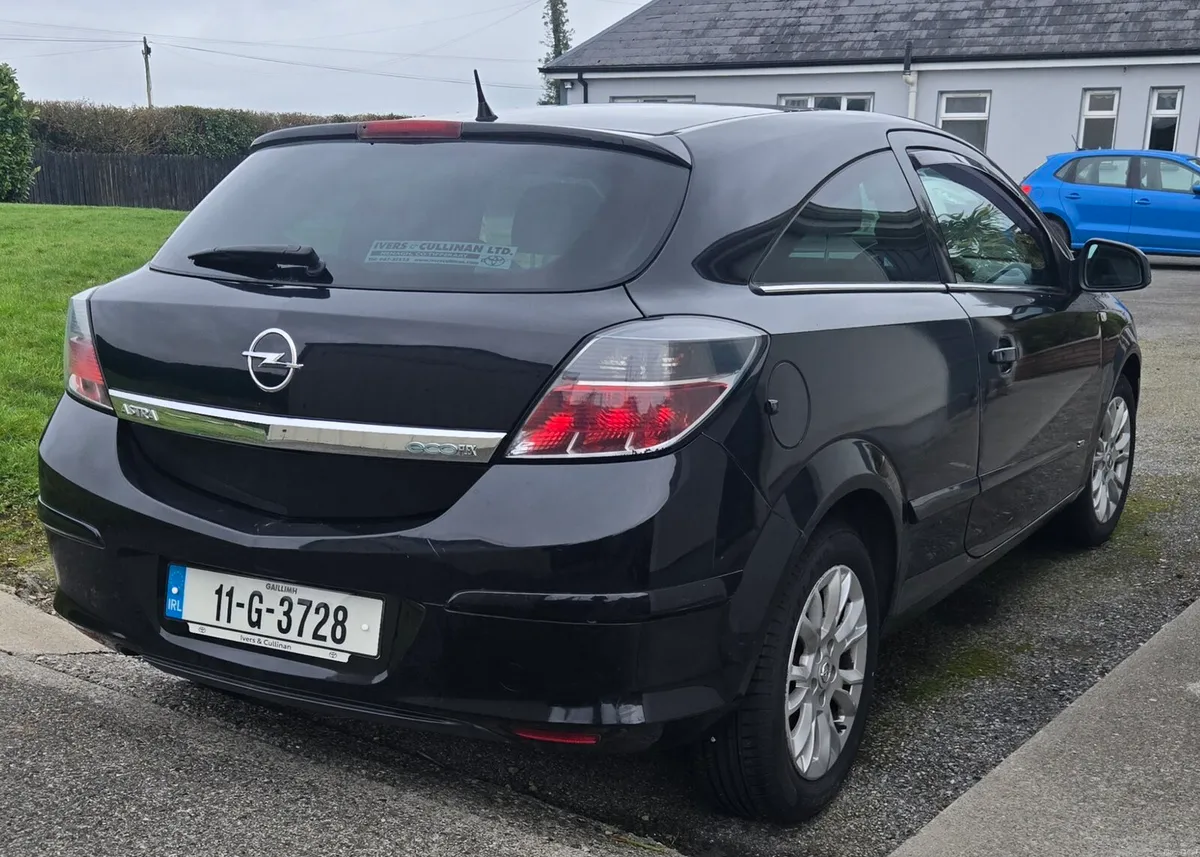 Opel Astra - Image 1