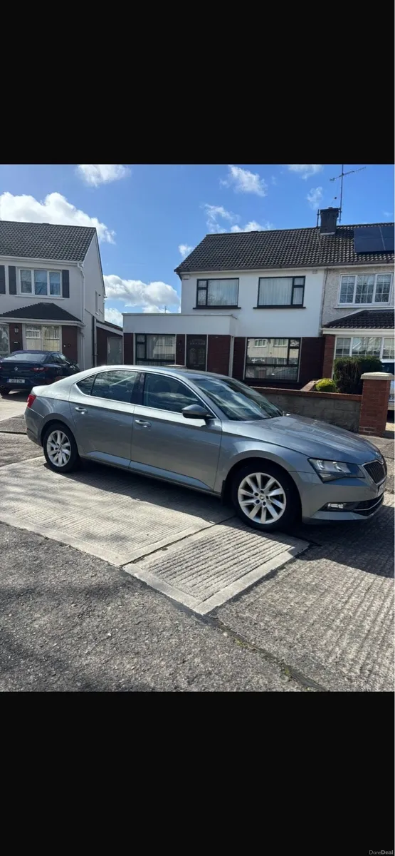 Skoda superb automatic - Image 2