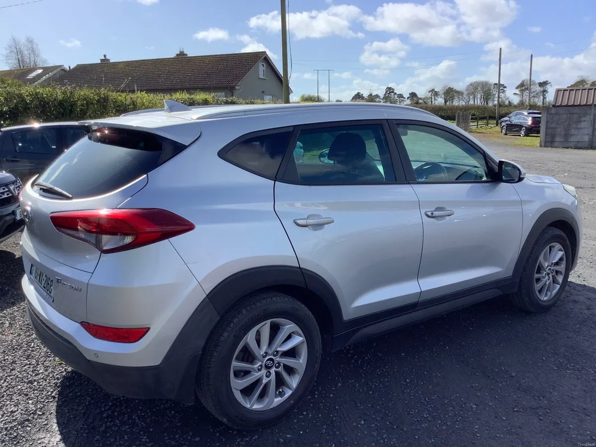 2016 Hyundai Tucson 1.7 diesel executive..new NCT - Image 3