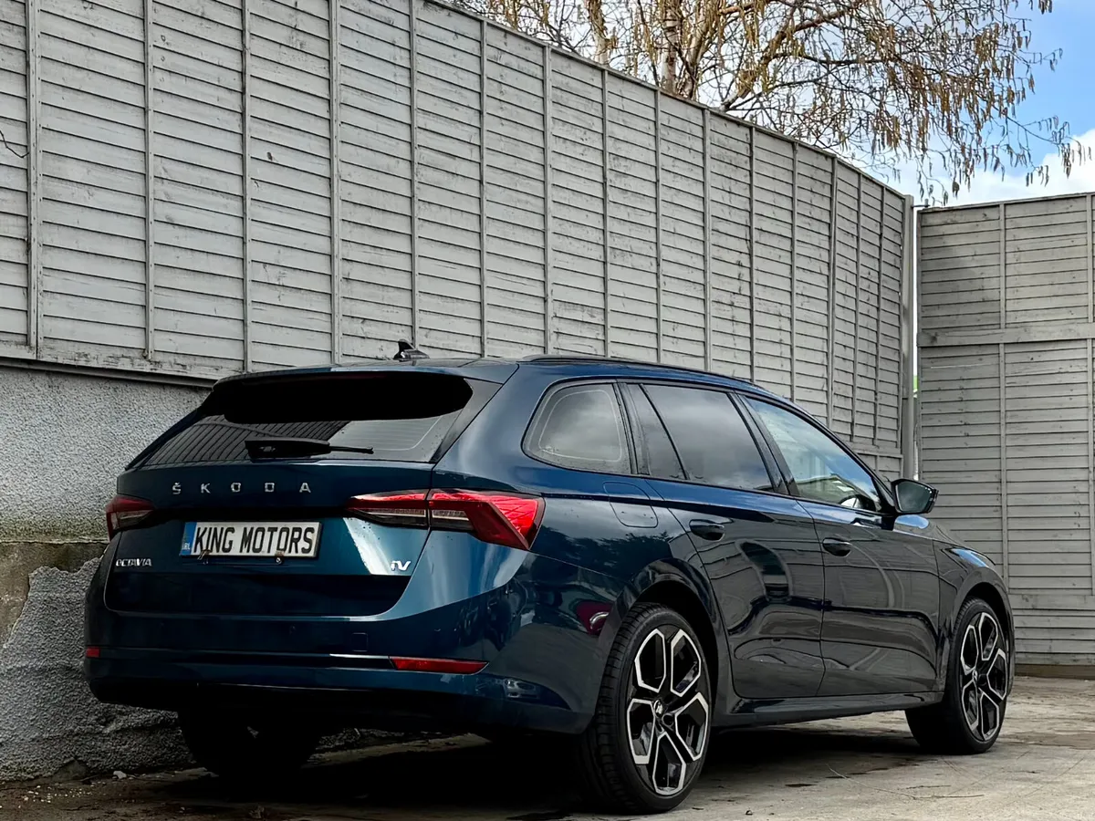 Skoda Octavia 2022 SE TECHNOLOGY PHEV / DSG AUTO - Image 3