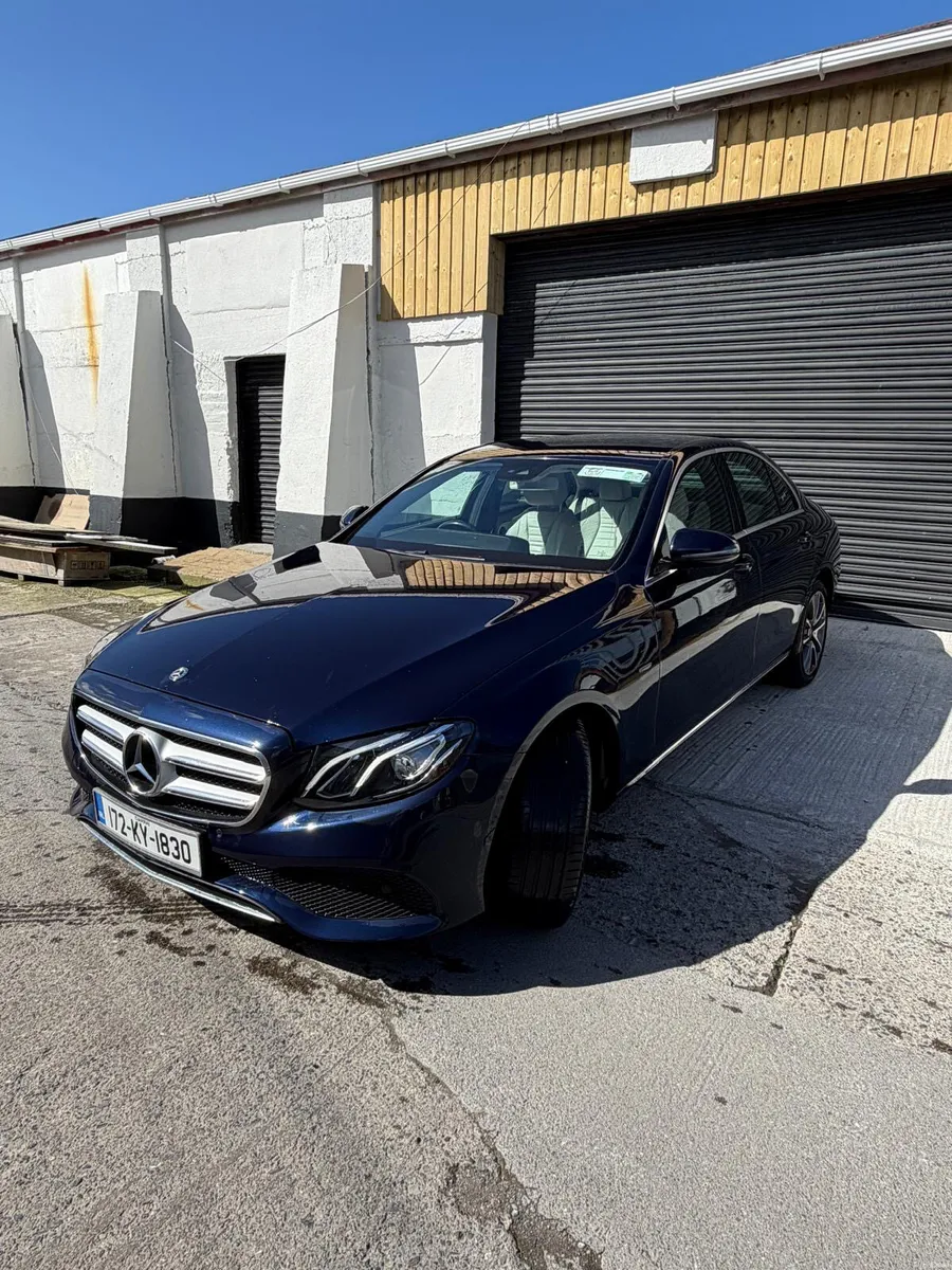 Mercedes-Benz E-Class (172) - Image 3