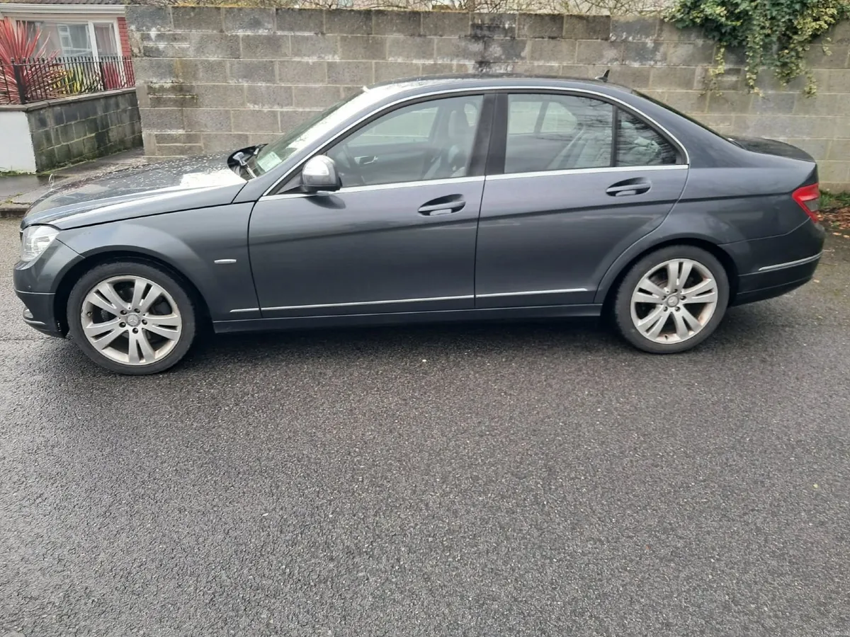 Mercedes-Benz Automatic  C 180 Petrol 2009 - Image 4