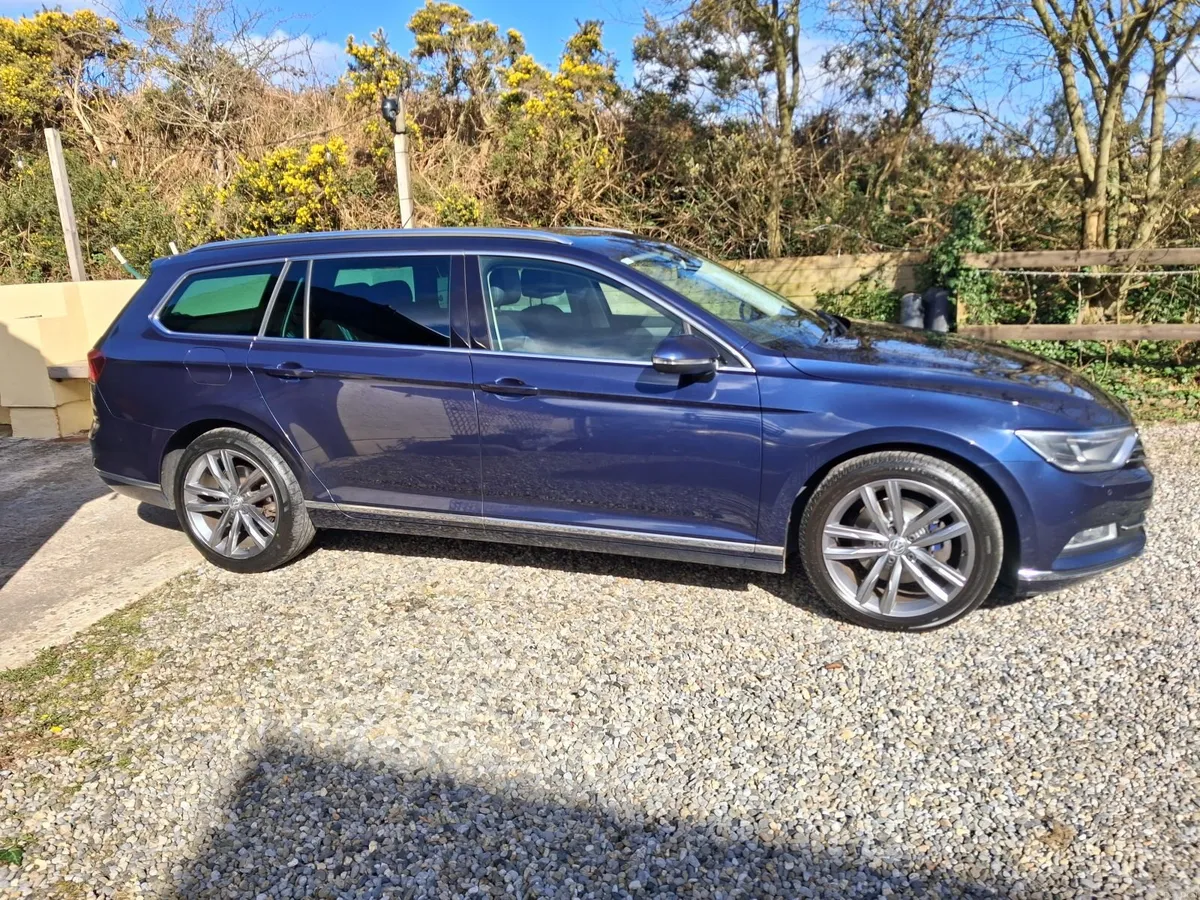 Volkswagen Passat 2016 - Image 1