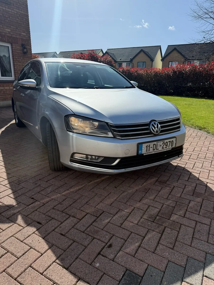 2011 Volkswagen Passat 2.0 TDI - Image 2