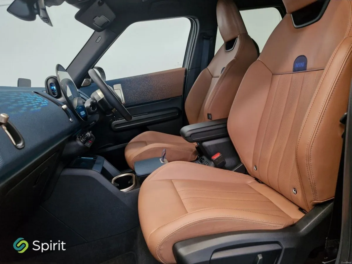 Mini Countryman COOPER CLASSIC PAN ROOF - Image 4