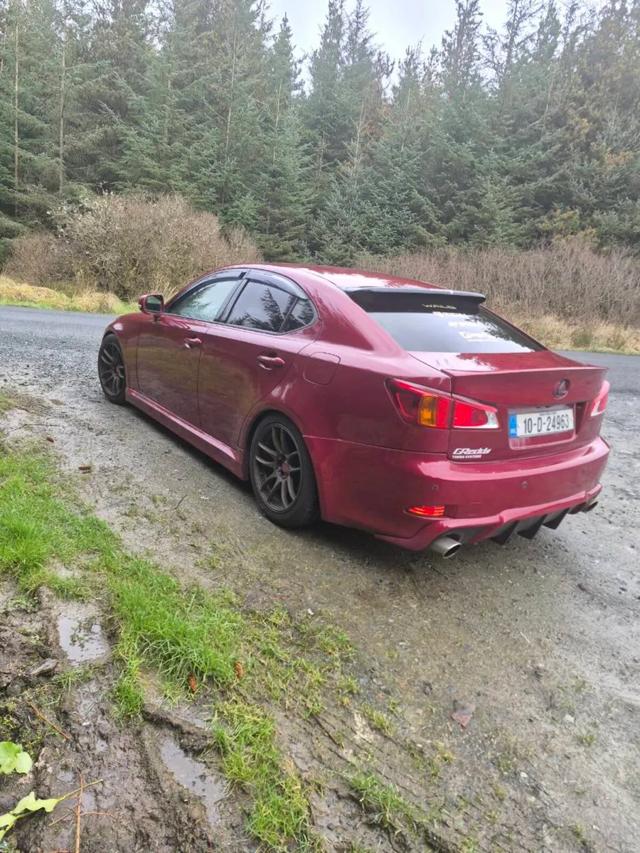 Lexis is 220d - Image 1