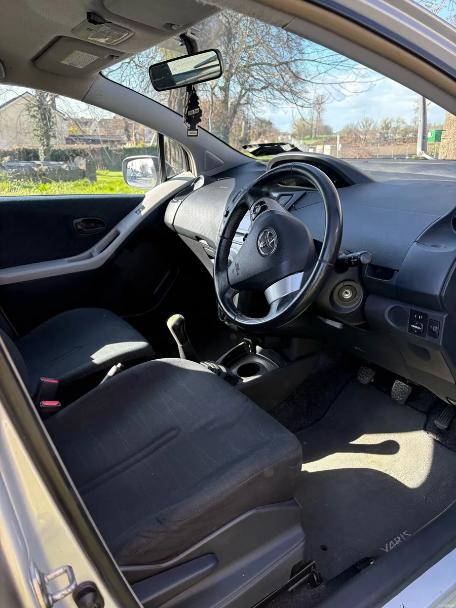 Toyota Yaris - Image 3