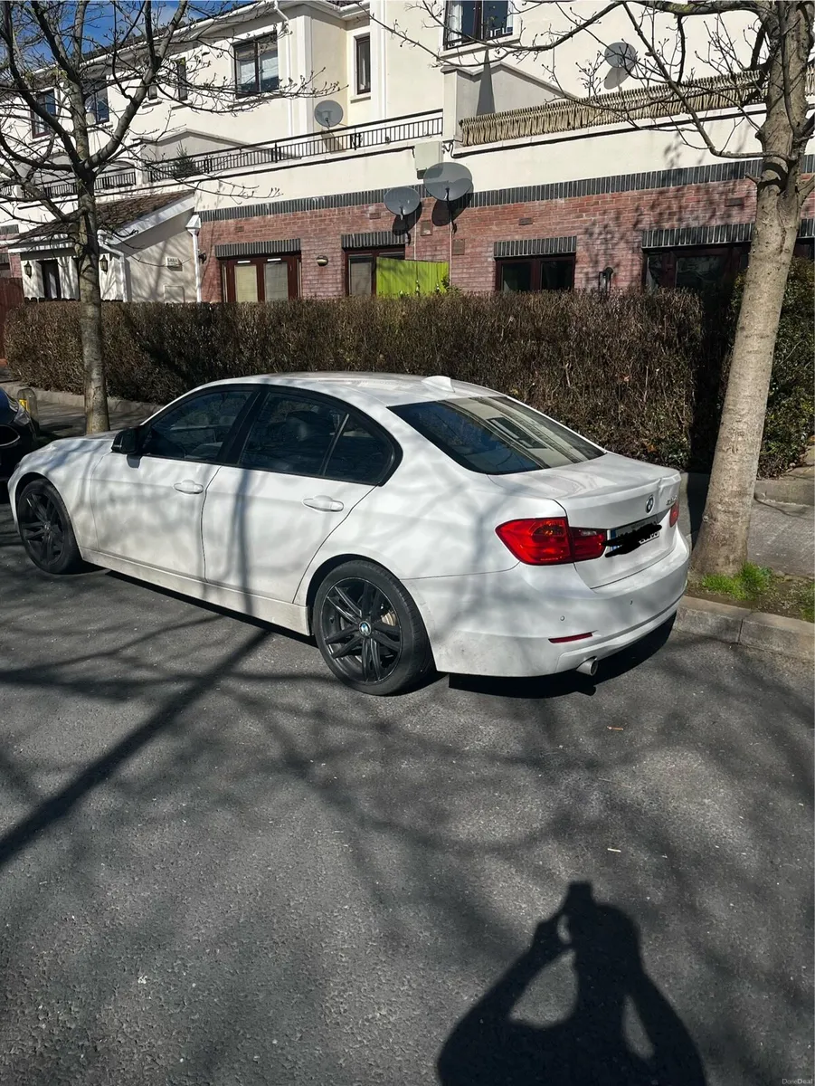 BMW 3 Series - Image 3