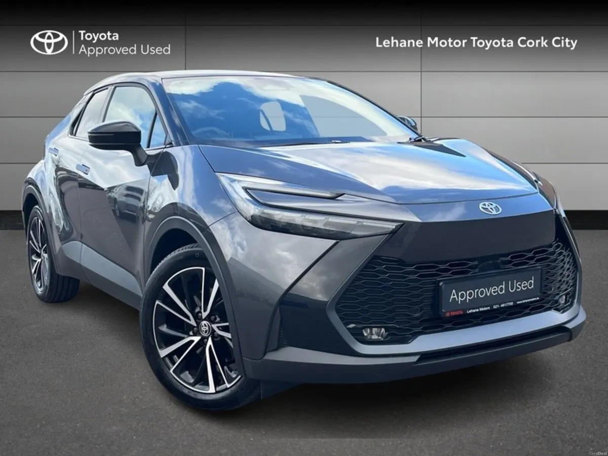 Toyota C-HR C-HR PHEV SOL - Image 1