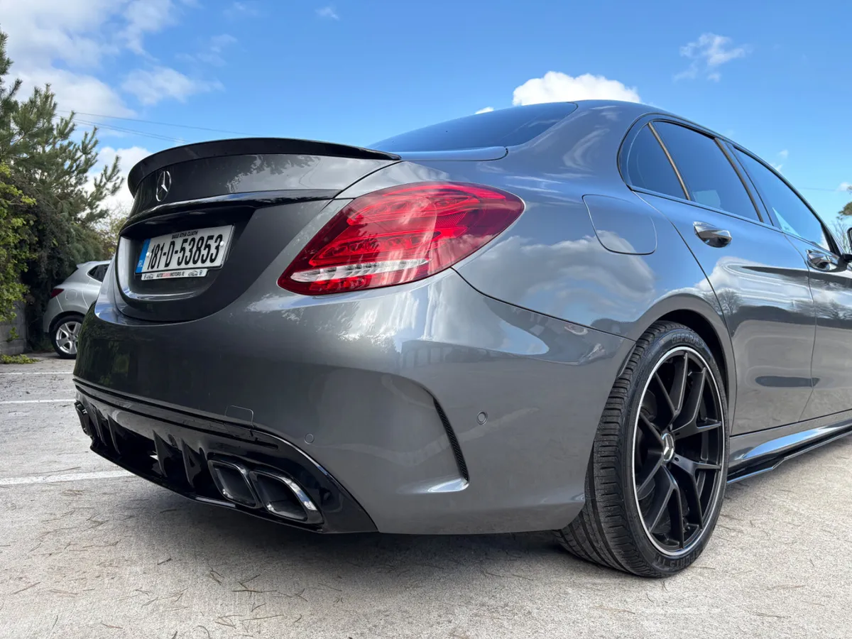 Mercedes-Benz C-Class AMG - Image 3