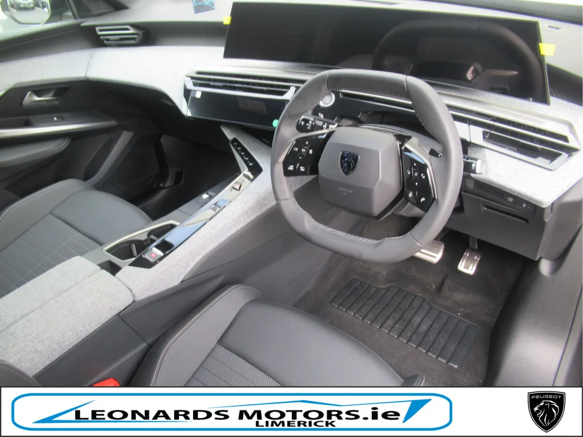 261 Peugeot e3008 Allure 73kWH 210BHP - Image 6