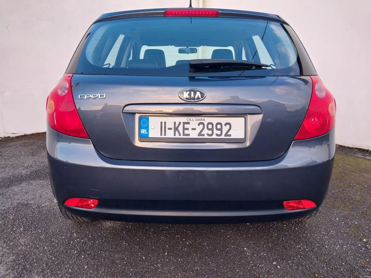 Lovely Car, Low Mileage, 2 Keys. - Image 3