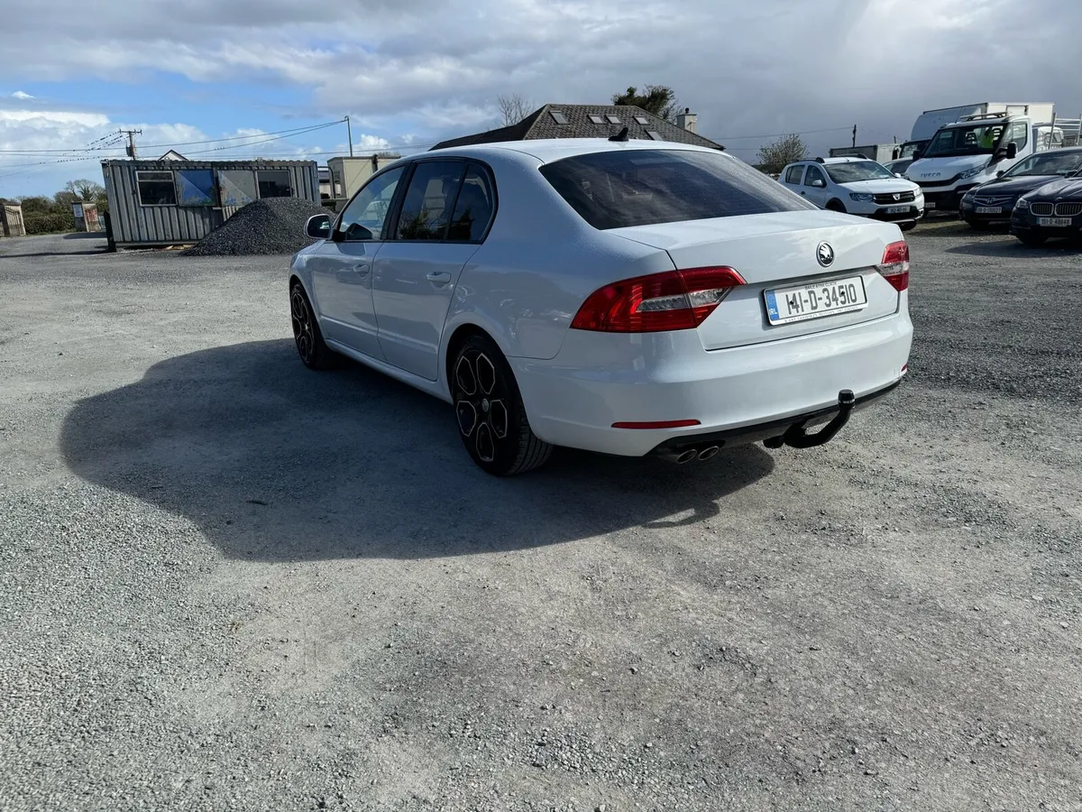 Skoda Superb 2.0TDi Automatic..NEW NCT - Image 4