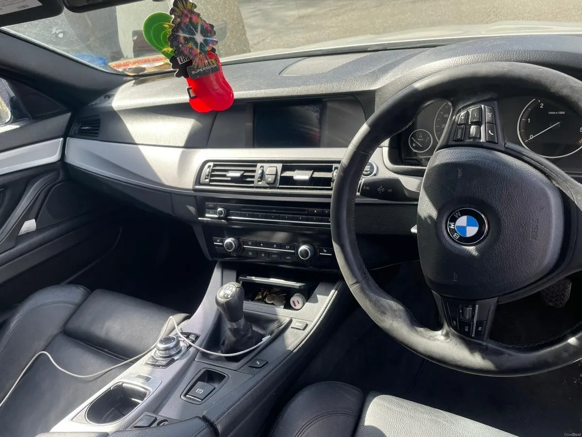 BMW 5 Series 520 D F10 M Sport 4DR, 2011 - Image 2