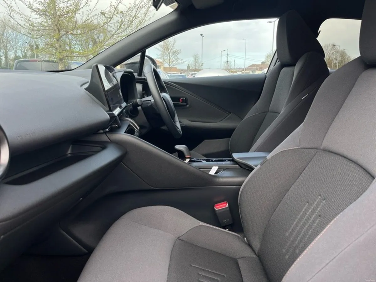 Toyota C-HR C-HR HYBRID SPORT+ - Image 6