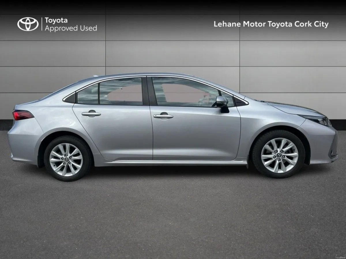 Toyota Corolla COROLLA SALOON LUNA - Image 3